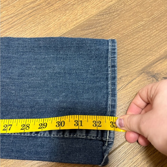 True Religion Jeans Women's Size 28 World Tour USA Rhinestone Pockets Straight - Picture 11 of 15